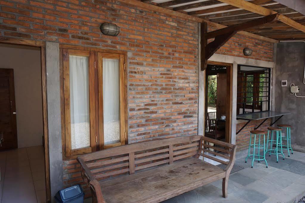 Cempaka Borobudur Guest House Magelang Exterior photo