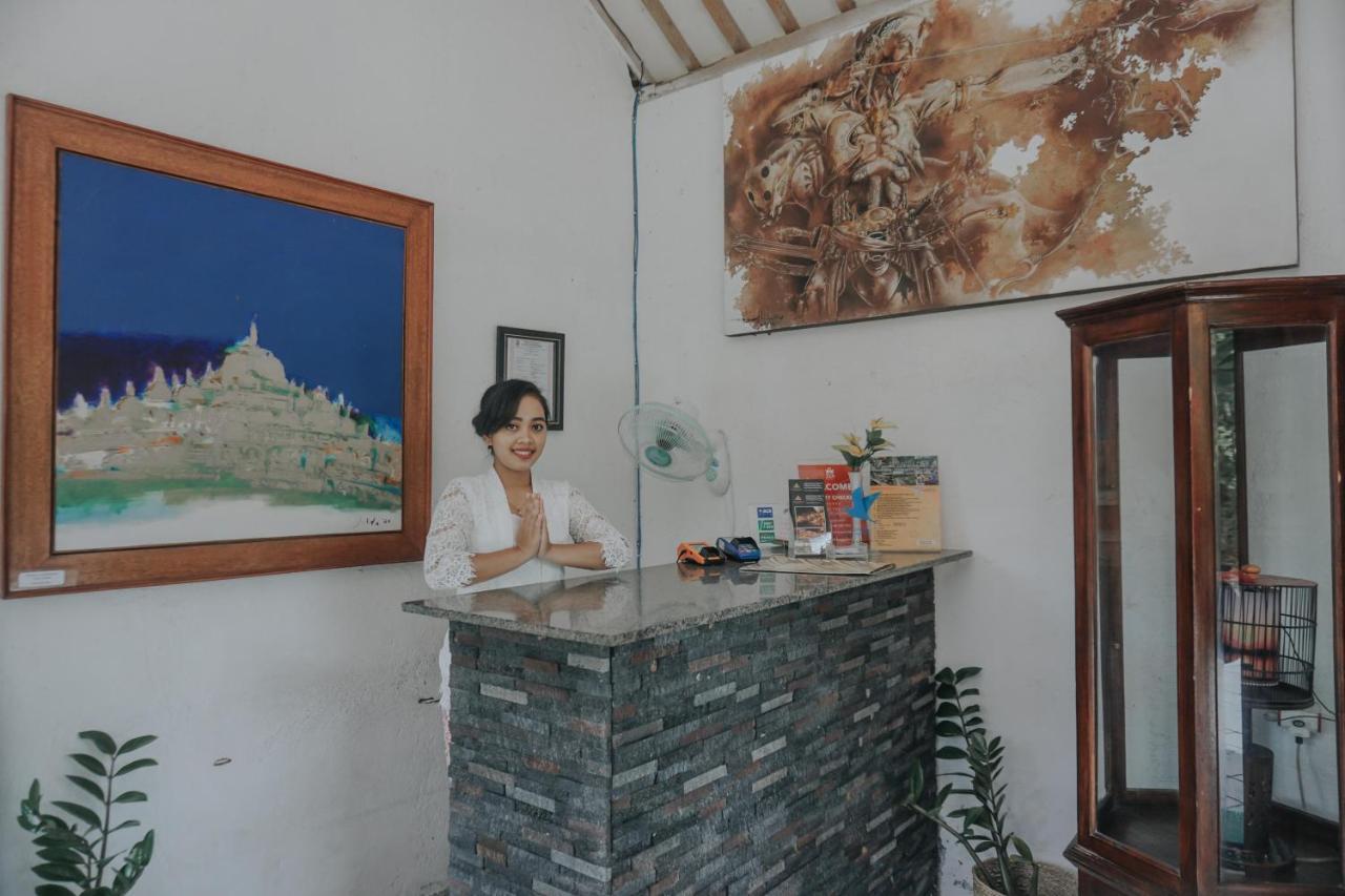 Cempaka Borobudur Guest House Magelang Exterior photo